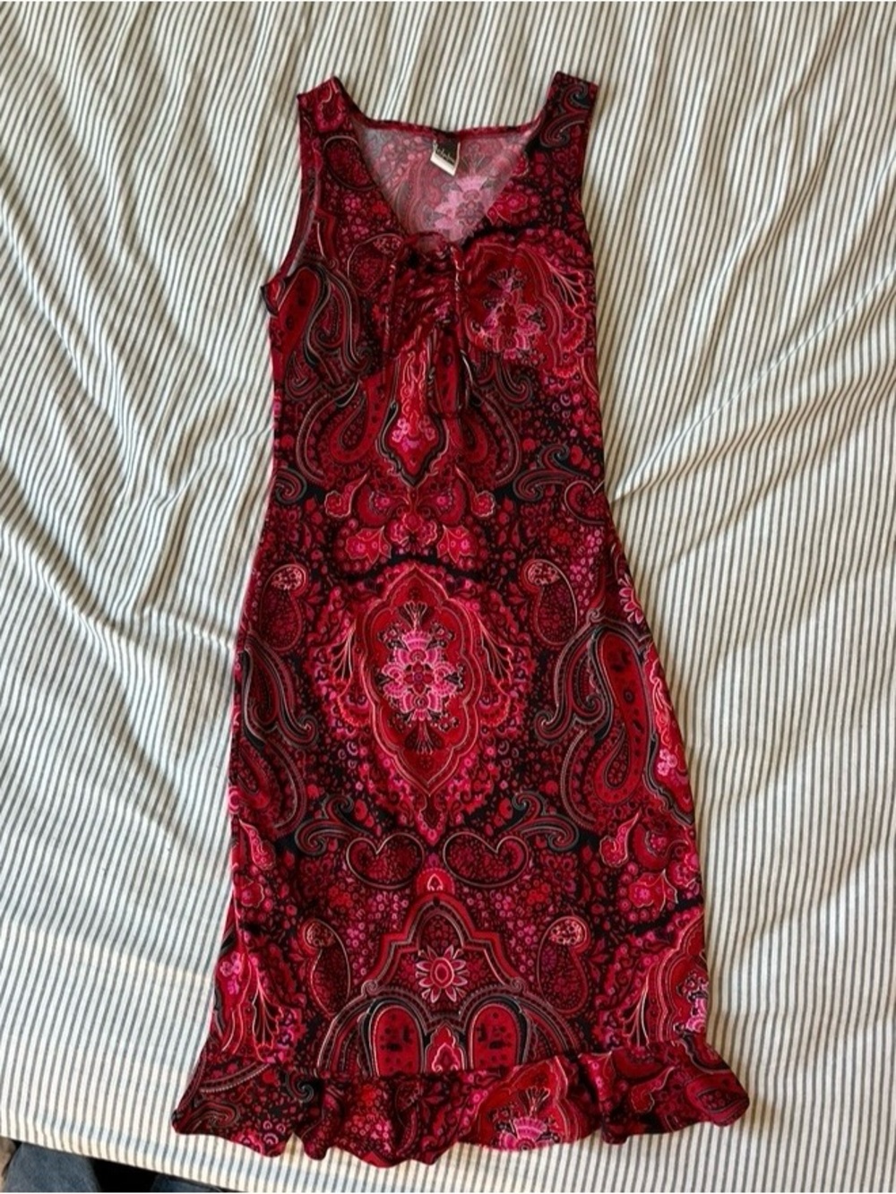 Sleeveless Red Paisley Midi Dress with Tie Neck